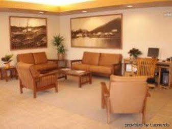 Totem Square Hotel And Marina Sitka Interieur foto